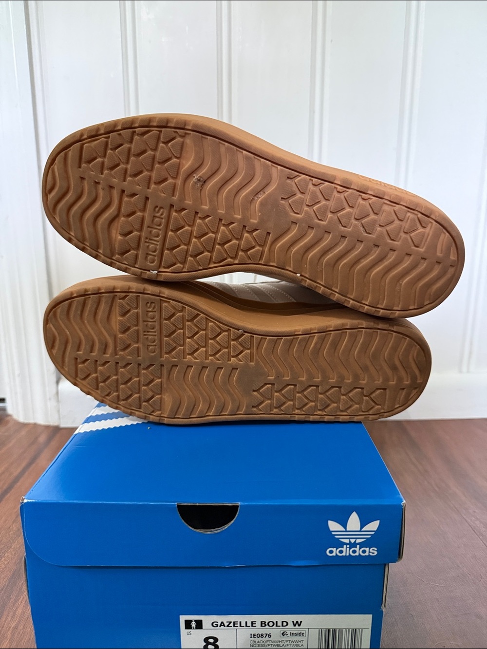Like New Women’s adidas VL Court Bold Women's Shoes Light Beige Sz 8 - Picture 6 of 9